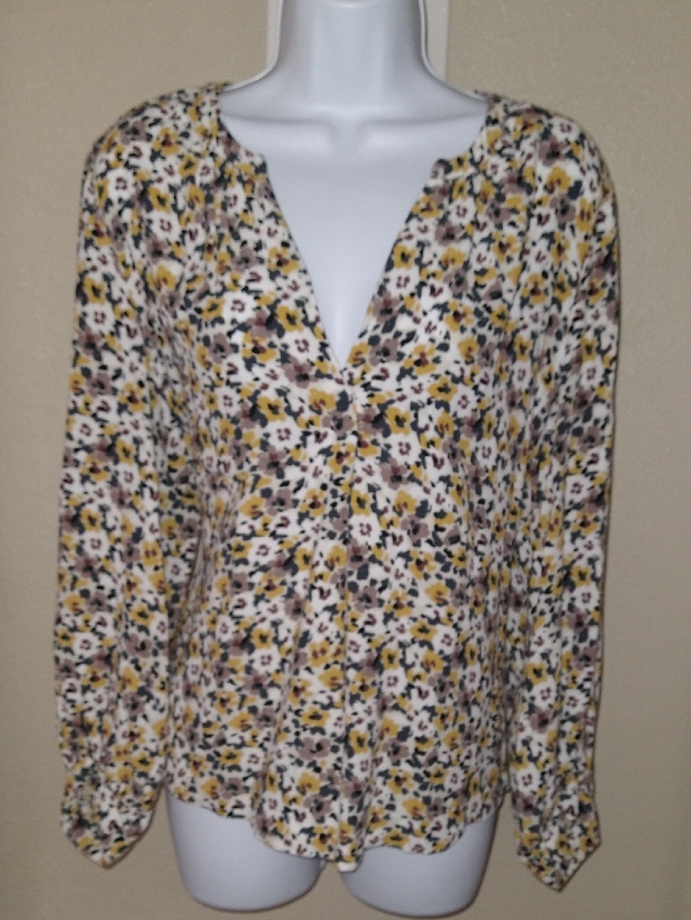 LOFT Yellow & Cream Floral V-Neck Blouse